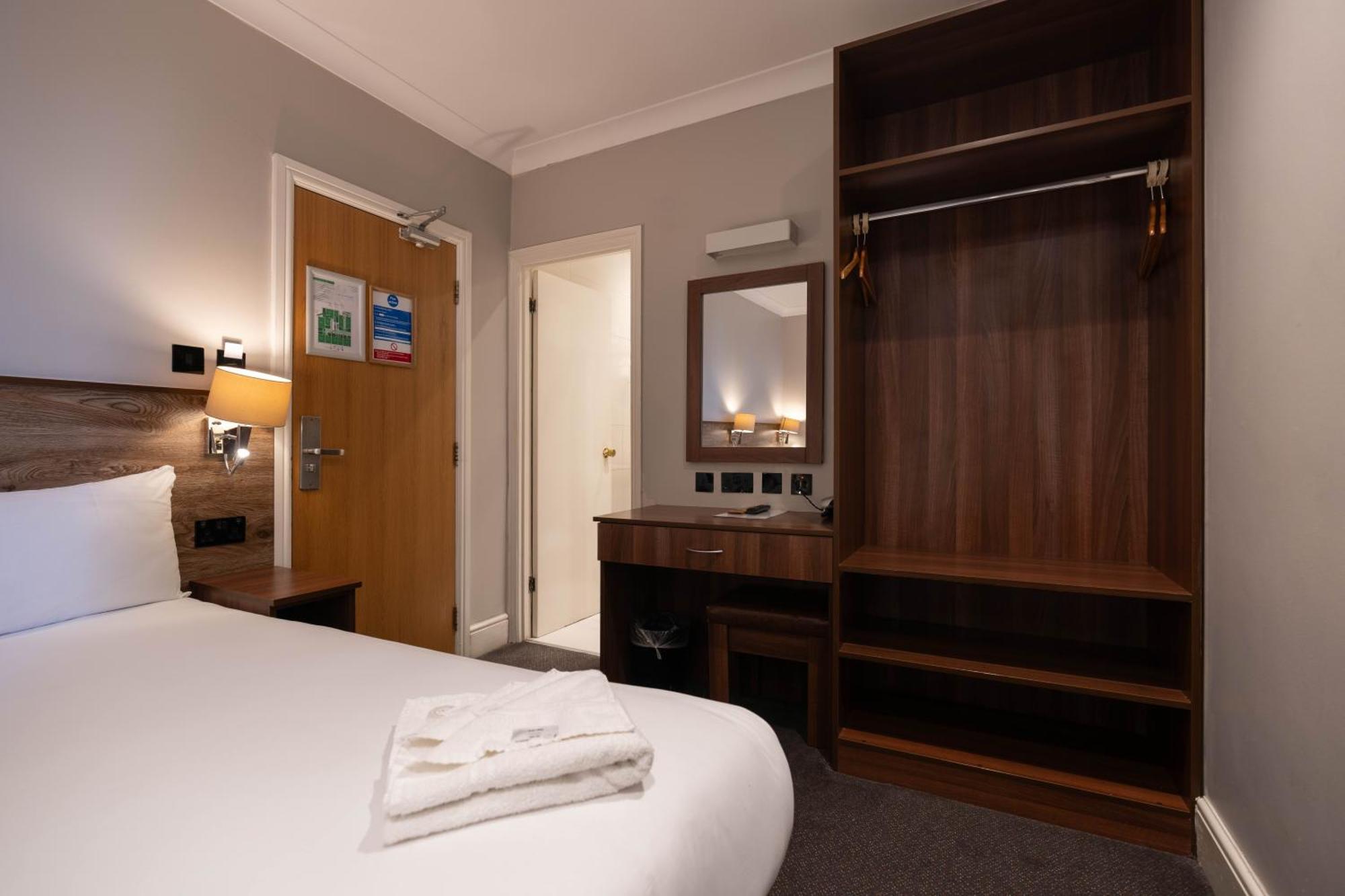 Ascot Hyde Park Hotel London Exterior foto